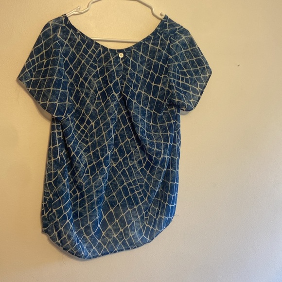 Giraffe Print Blouse - Picture 2 of 3